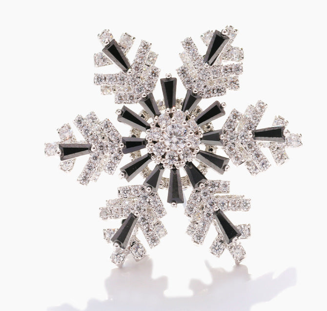 A Rotatable Snowflake Ring That Turns Around For Girls